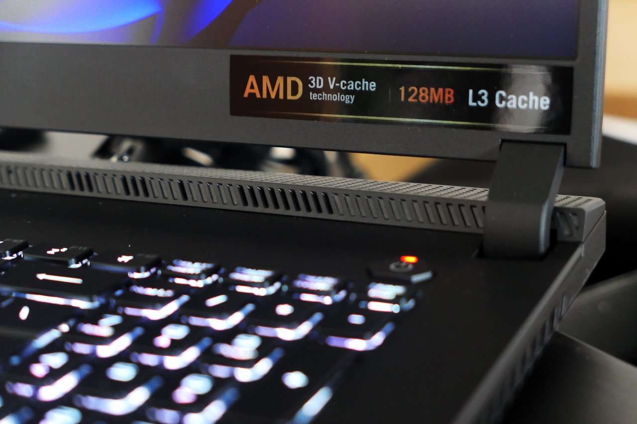 [22/08/2023] AMD Ryzen 9 7945HX3D im Asus ROG Strix Scar 17 X3D im Test