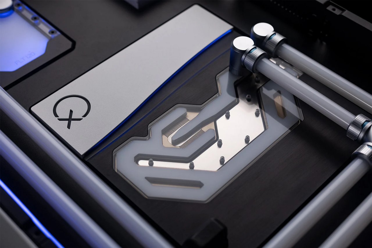 [30/09/2023] Der EK-QuatumX kühlt die Playstation 5 vollständig mit Wasser