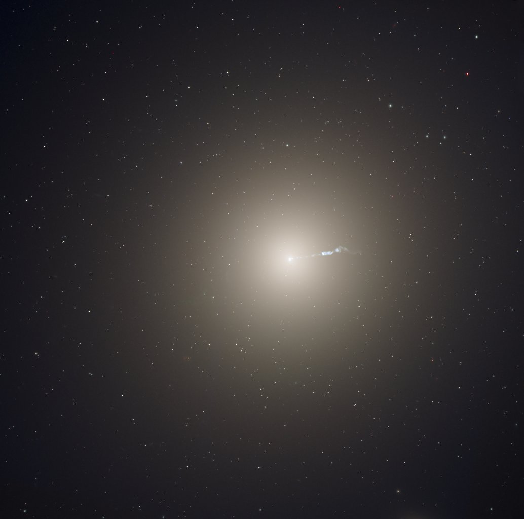 [30/09/2023] Langsame Drehung: Das erstmals fotografierte Schwarze Loch oszilliert