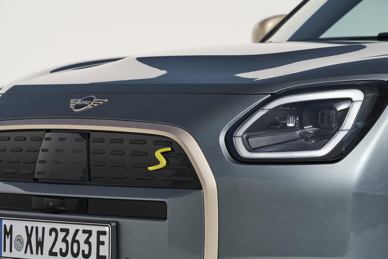 [01/09/2023] Mini Countryman mit Sensorik für teilautonomes Fahren nach Level 2