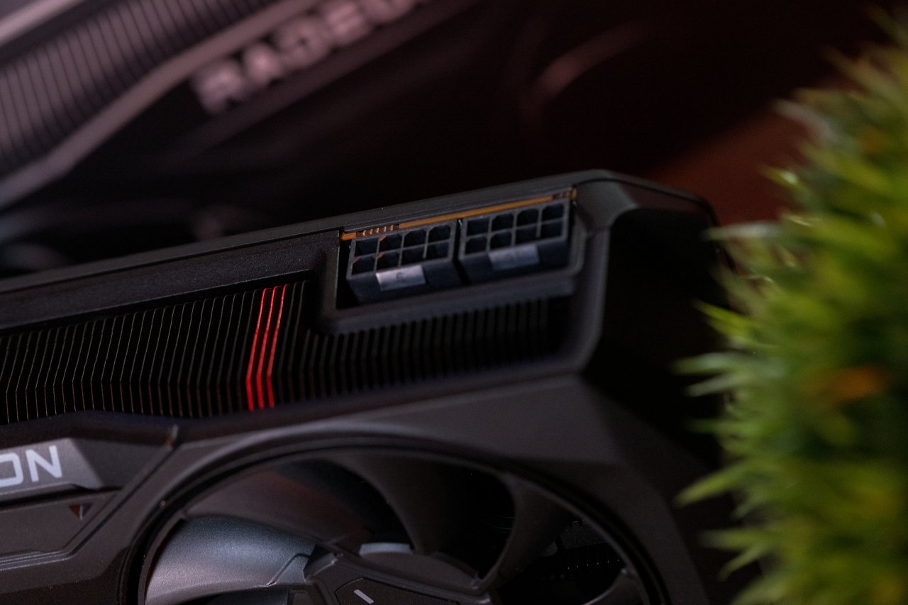 [05/09/2023] AMD Radeon RX 7800 XT Referenz
