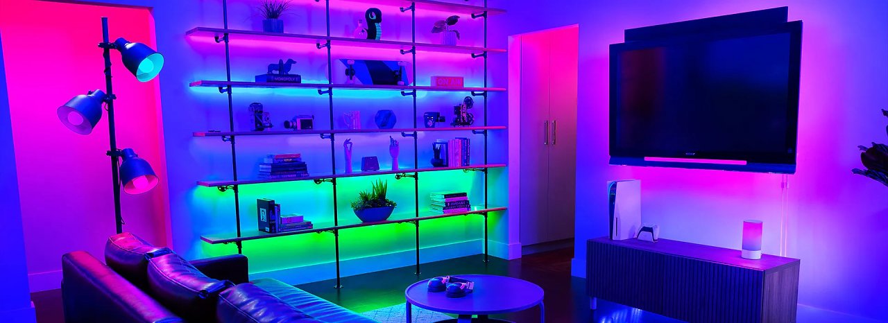 [22/09/2023] Razer Gamer Room mit Aether Leuchten