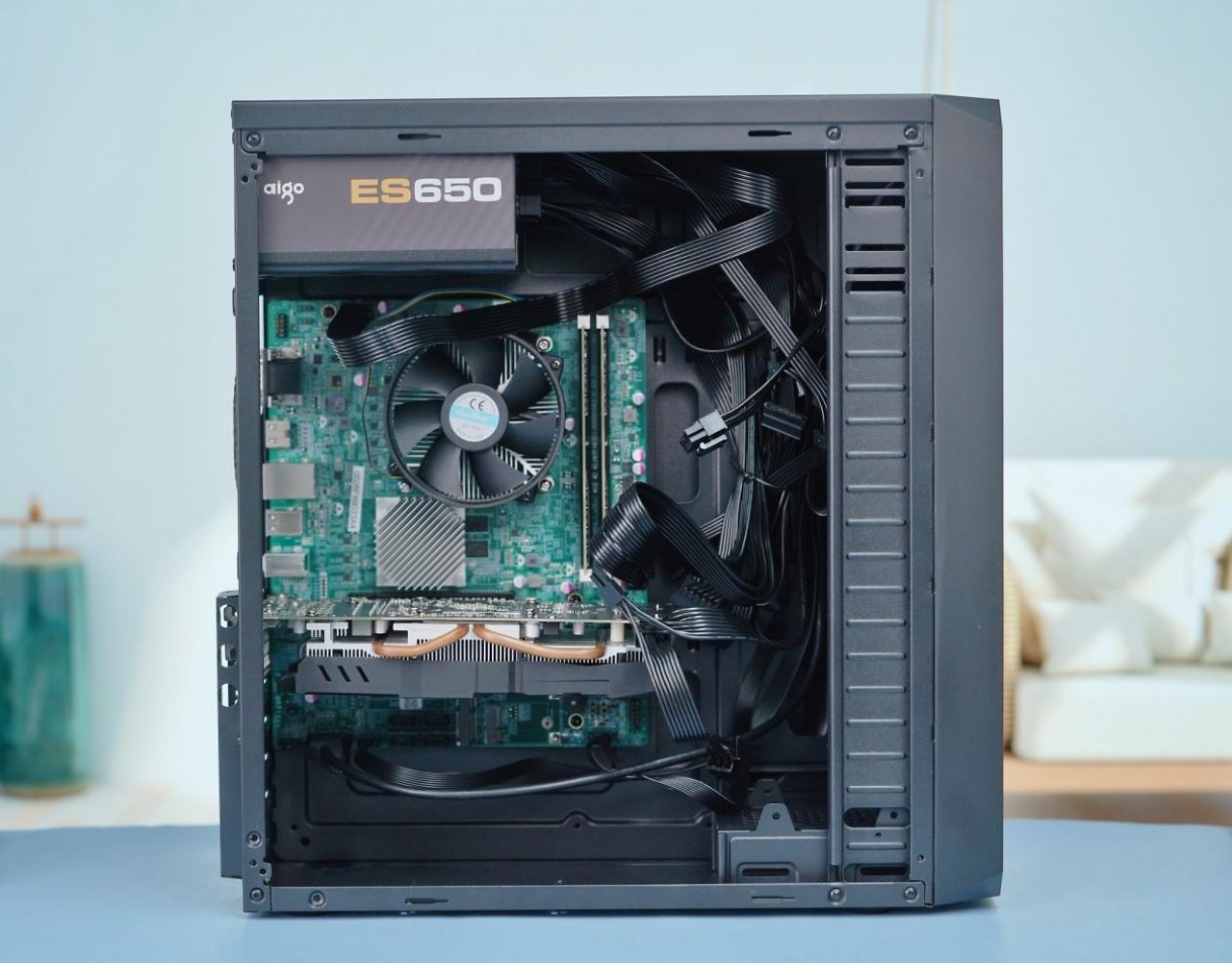 [31/10/2023] Der erste Gaming-PC mit Loongsoon 3A6000 und AMD Radeon RX 580