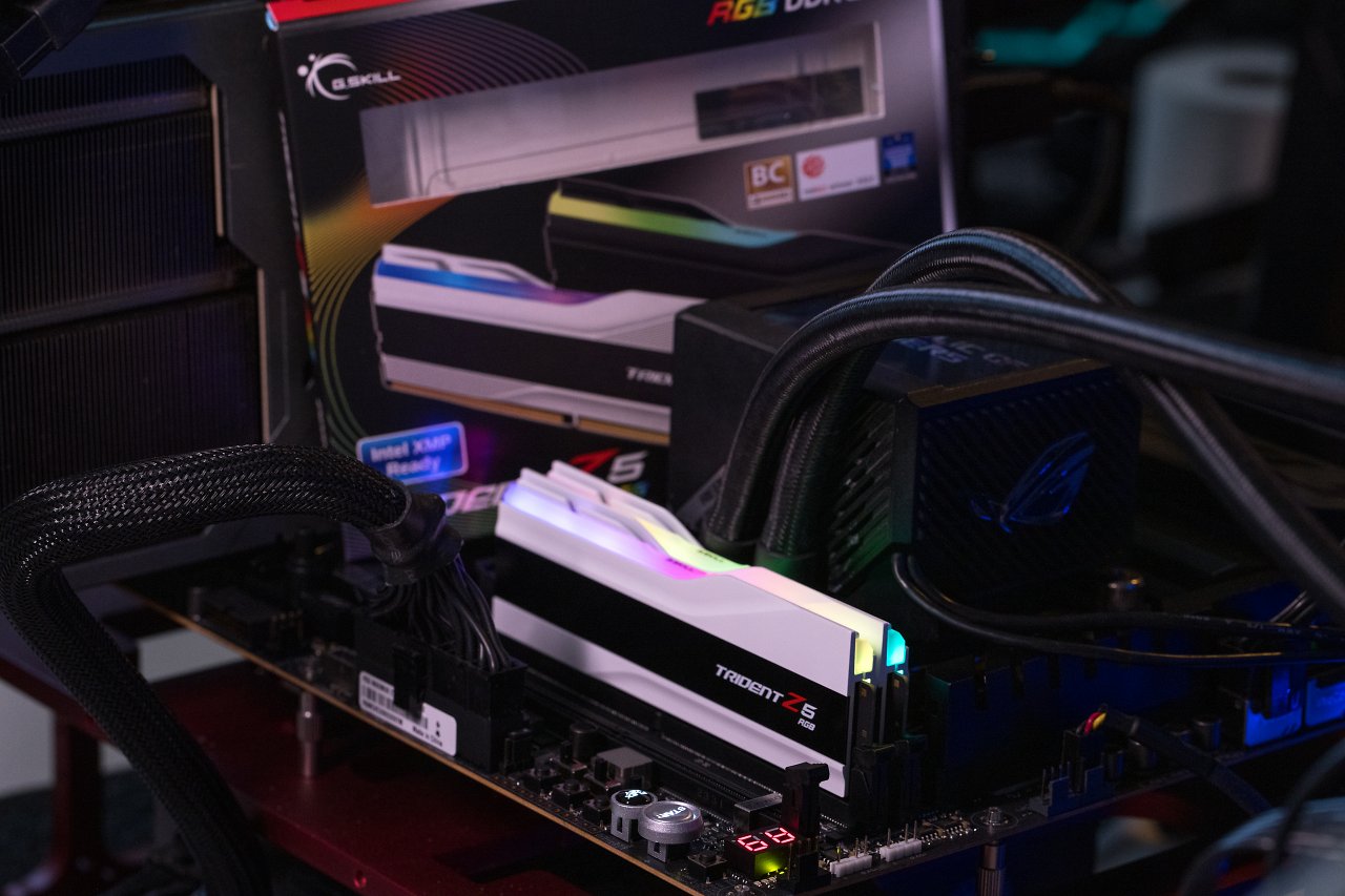 [19/10/2023] Kampf der Giganten: Core i9-14900K mit DDR5-8000 gegen Ryzen 7 7800X3D mit DDR5-6400 (2)