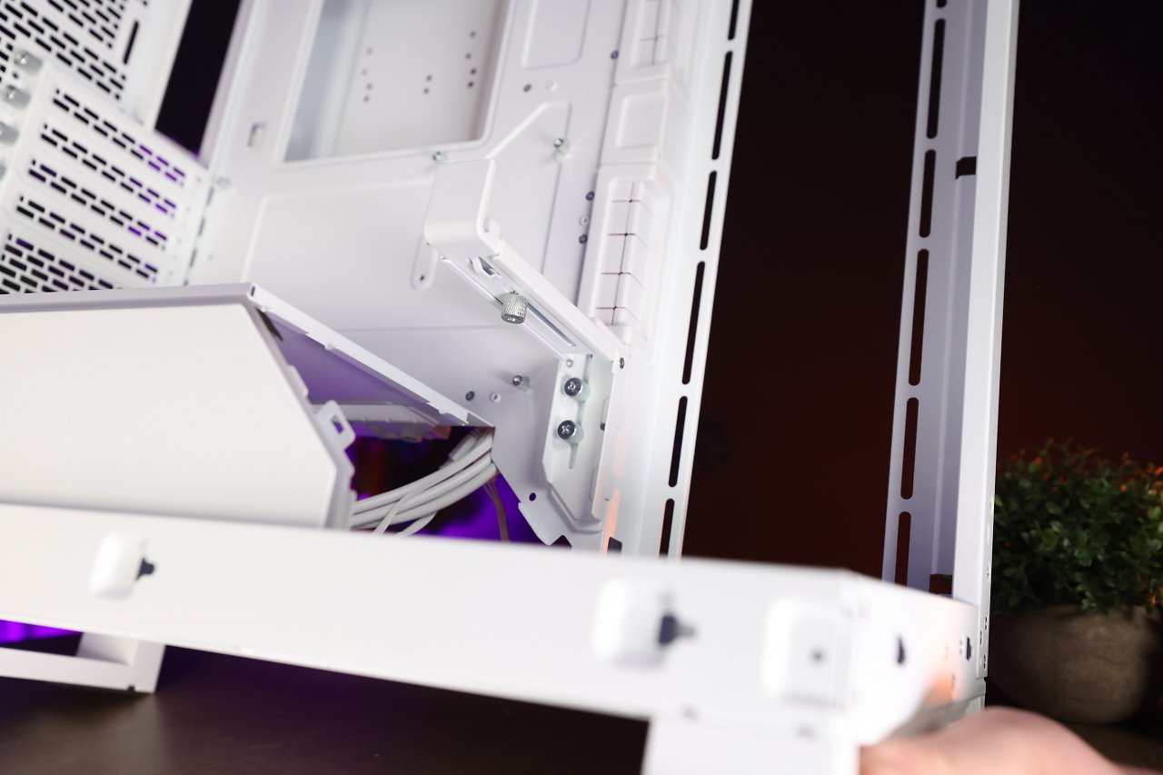 [25/10/2023] Phanteks NV5: Detailbild aus der Innenkammer