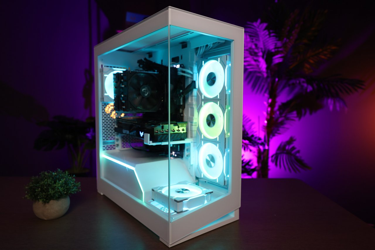 [25/10/2023] Phanteks stellt für das NV5 die eigenen D30 120er-Lüfter in RGB-Optik in den Vordergrund. Mit einer Mischung von 