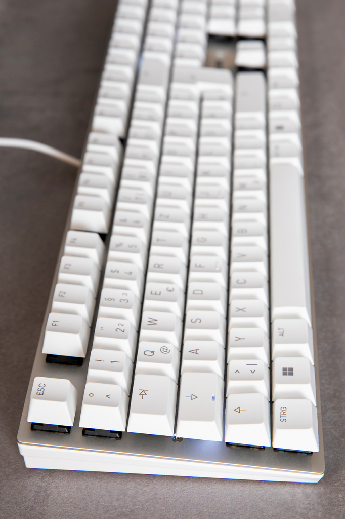 [23/11/2023] Cherry KC 200 MX: Die erste Tastatur mit neuen MX2A-Schaltern ist da (5)