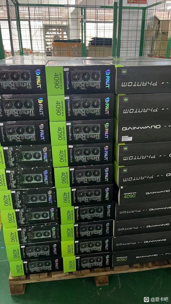 [24/11/2023] Geforce RTX 4090 in China vor dem Umbau