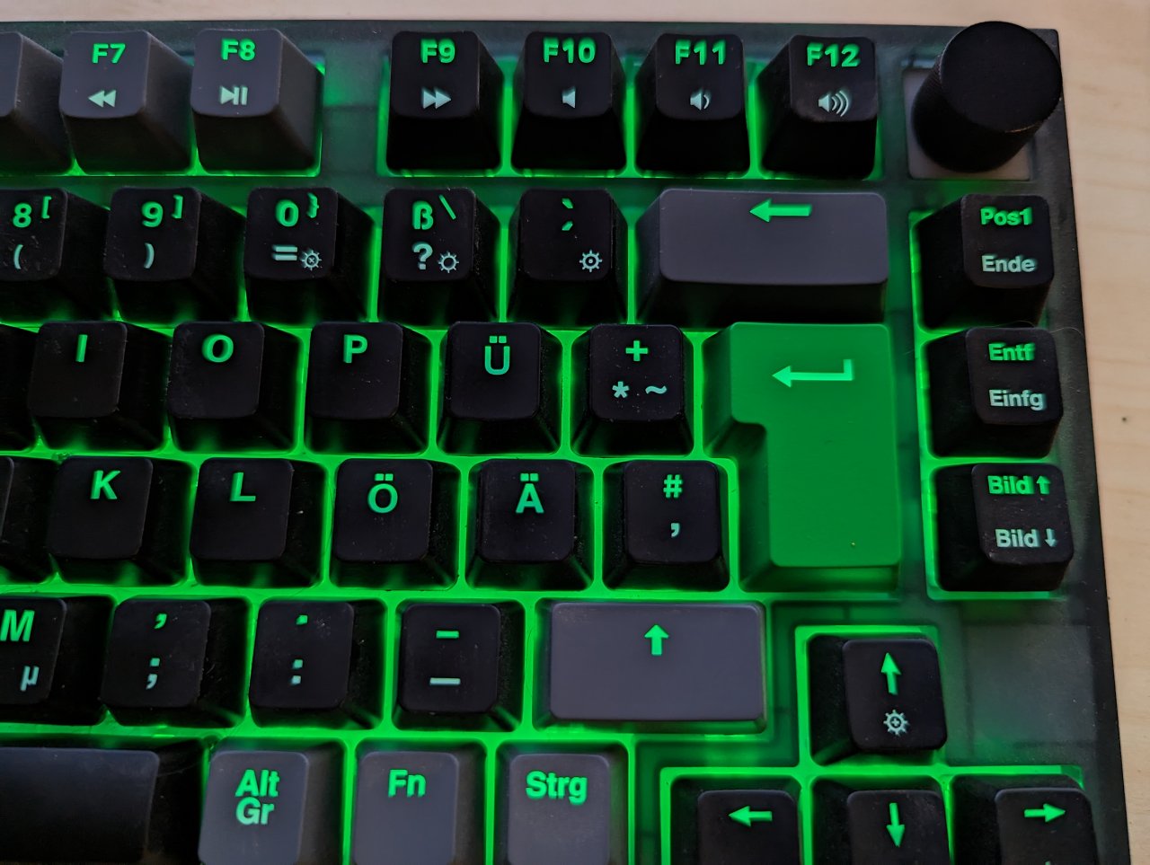 [13/11/2023] Nerdytech CYKEY im Test - Was kann die Couchmaster-Tastatur? (4)