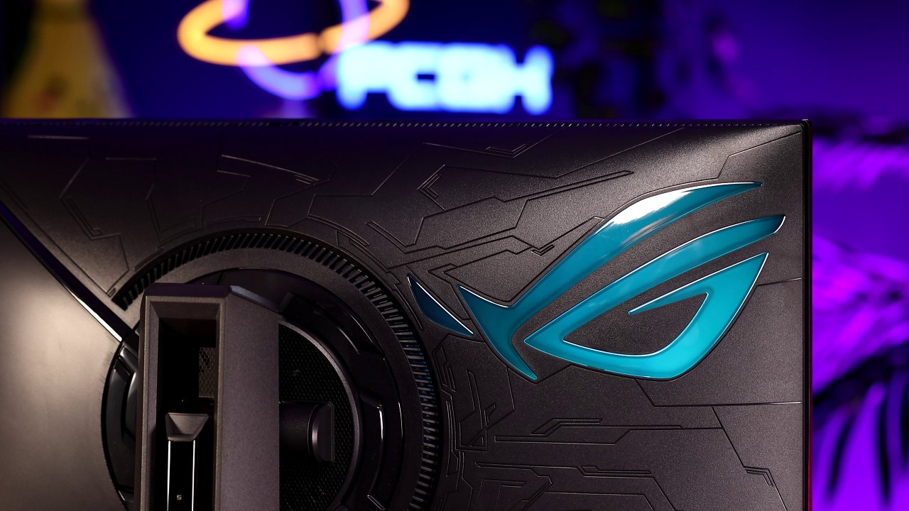 [11/12/2023] Platz 1 – Monitore: Asus