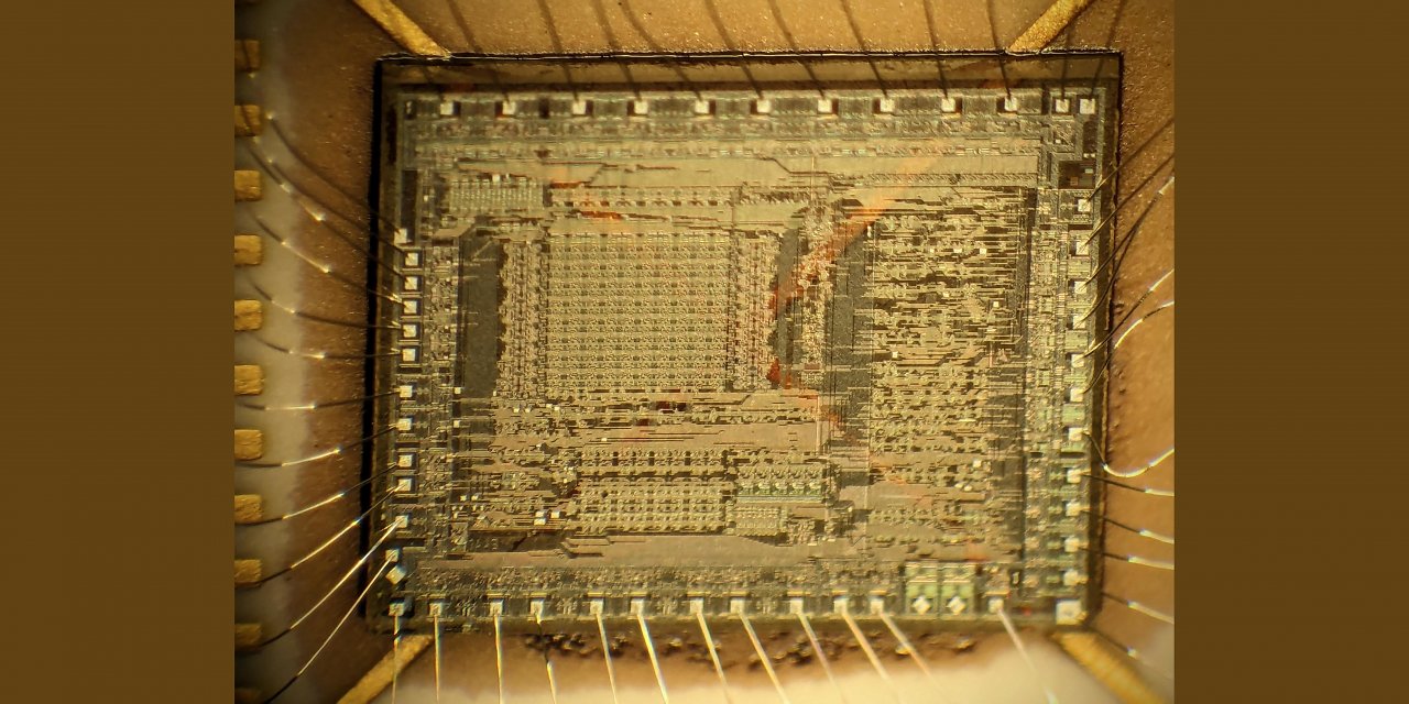 [23/12/2023] Saphir-CPUs: Bastler findet transparenten Silicon-on-Sapphire Chip von HP