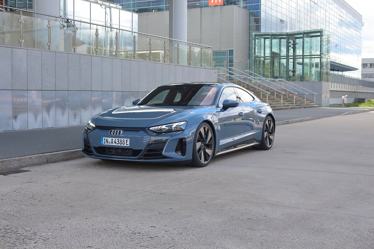 [02/02/2024] Audi e tron GT