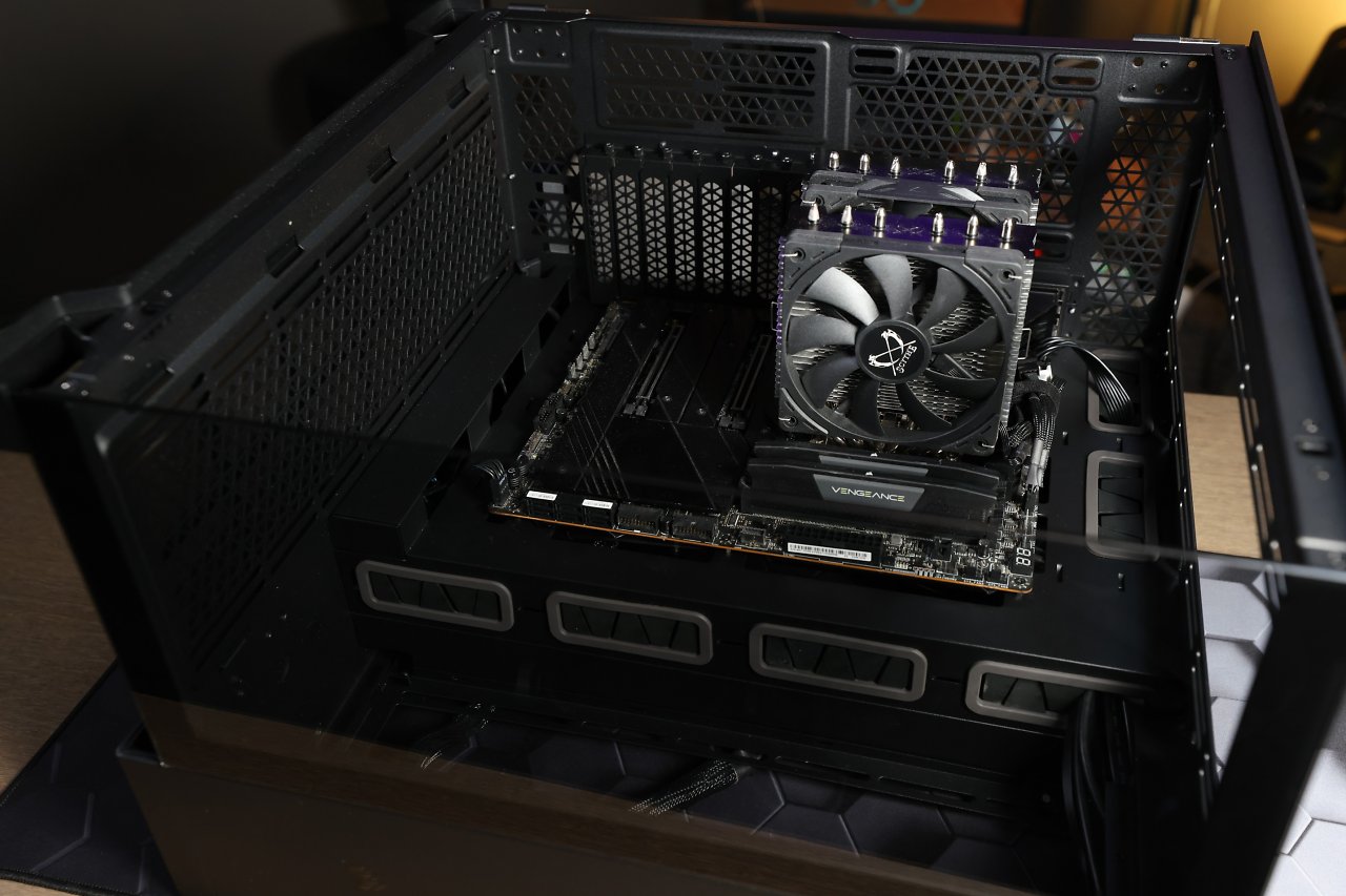 Hier zu sehen: das Corsair 6500X
