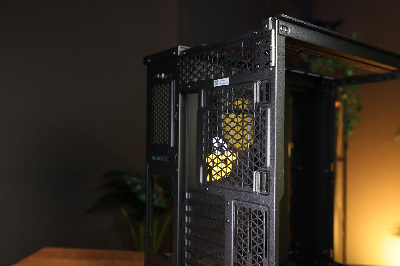 [26/02/2024] Hier zu sehen: das Corsair 6500X