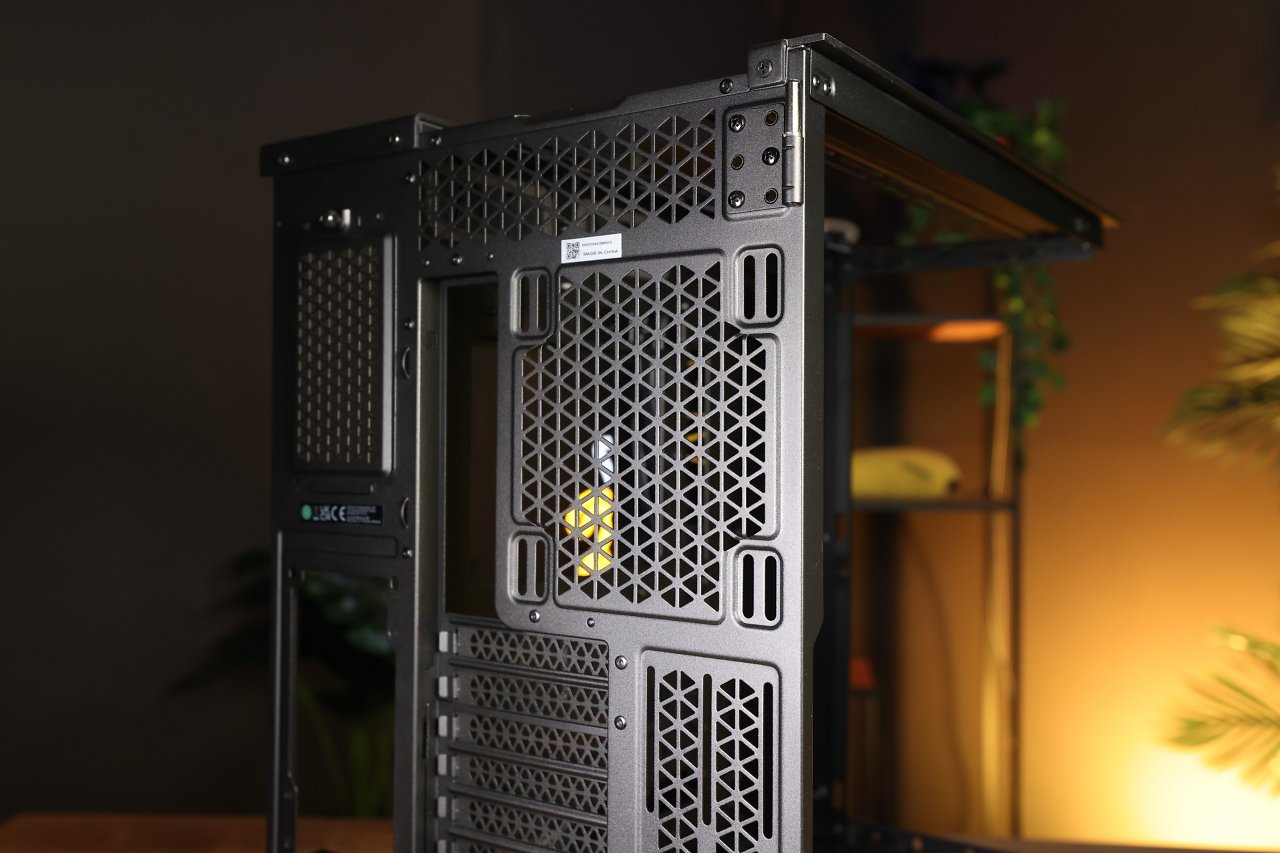 [26/02/2024] Hier zu sehen: das Corsair 6500X