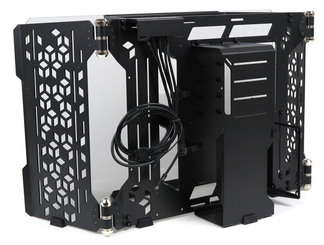 [11/04/2024] Cooler Master Masterframe 700