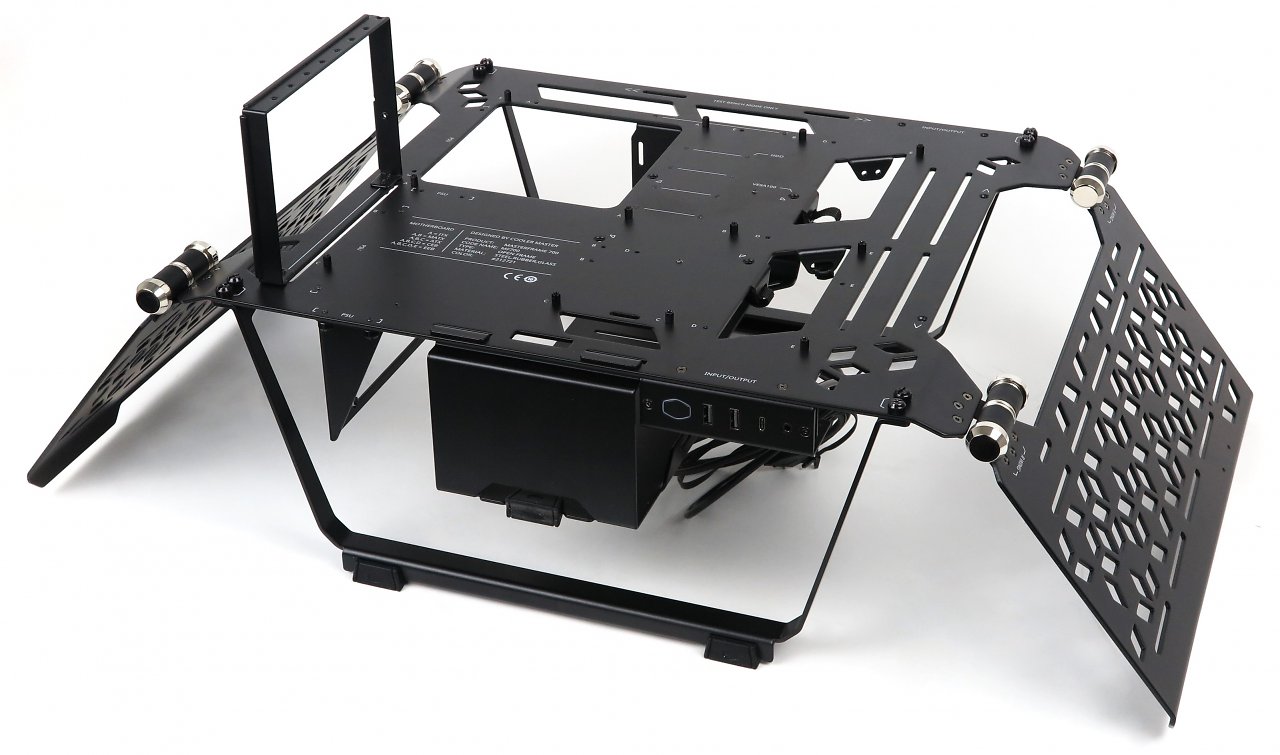 [11/04/2024] Cooler Master Masterframe 700