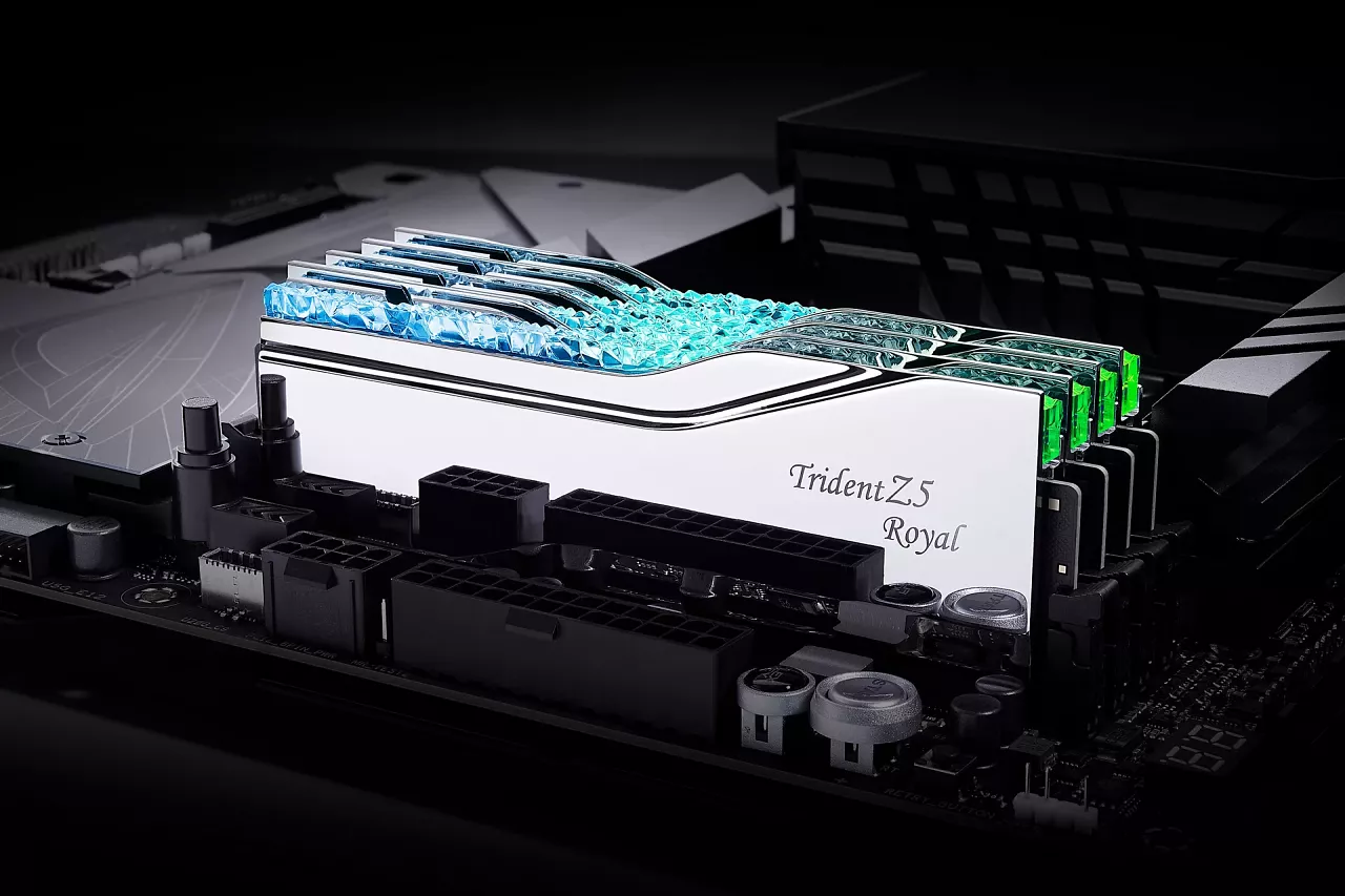 [24/05/2024] Trident Z5 Royal