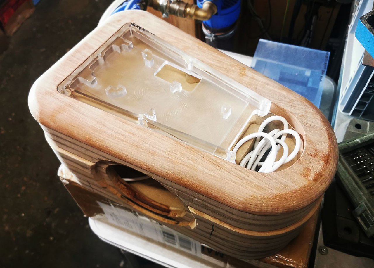 [13/06/2024] Ungewöhnlicher Casemod: Bluetooth-Lautsprecher dank CNC-Fräse (1) (4)