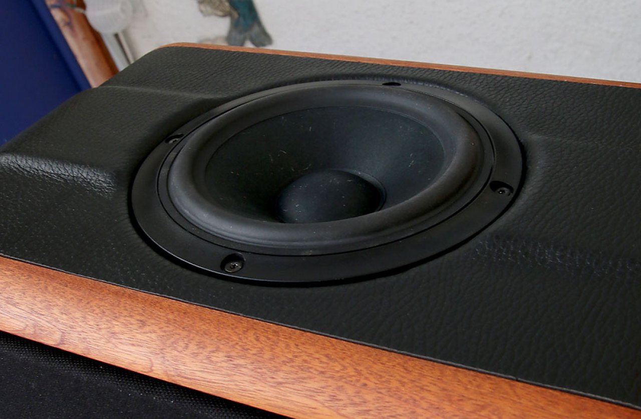 [13/06/2024] Ungewöhnlicher Casemod: Bluetooth-Lautsprecher dank CNC-Fräse (1) (9)