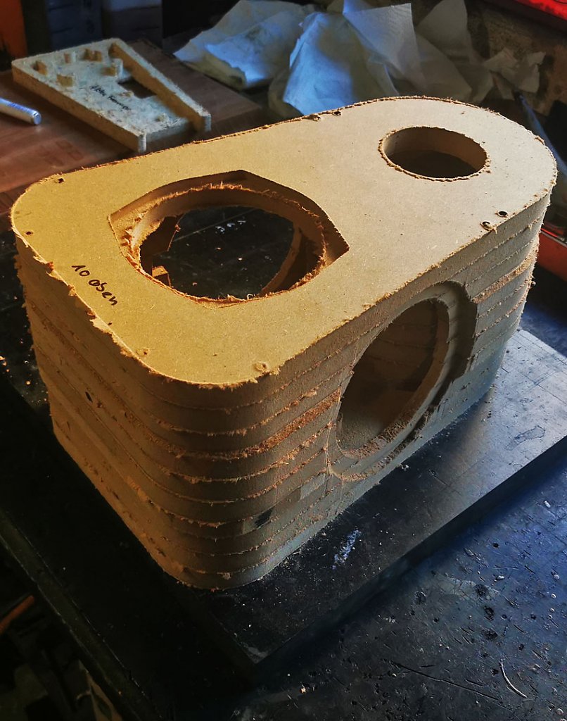 [13/06/2024] Ungewöhnlicher Casemod: Bluetooth-Lautsprecher dank CNC-Fräse (1) (1)
