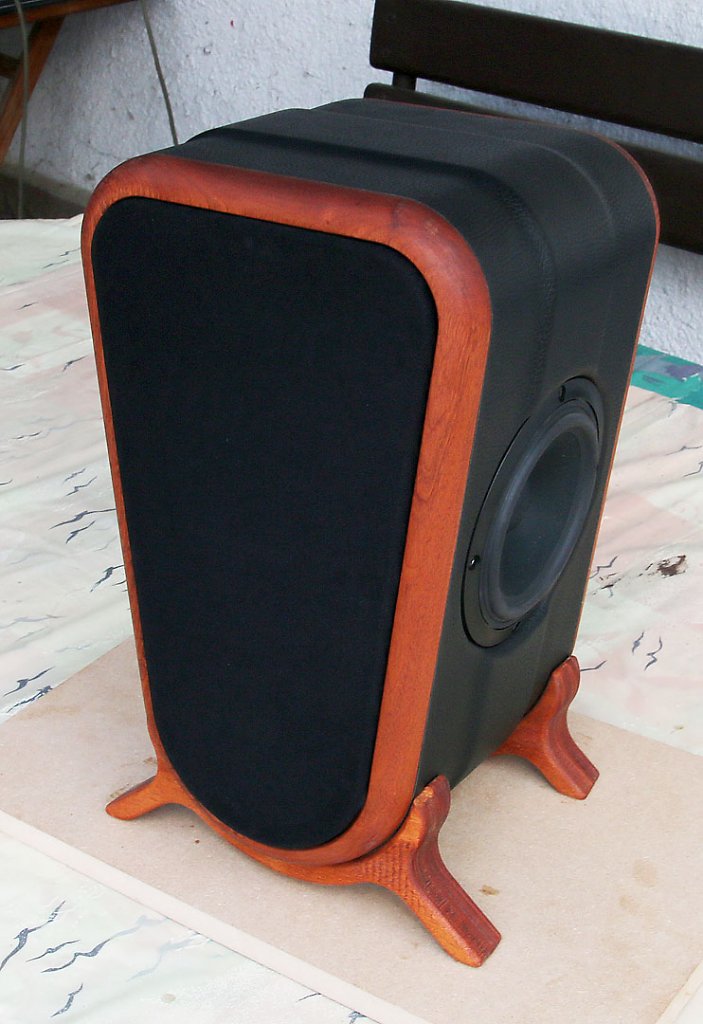 [13/06/2024] Ungewöhnlicher Casemod: Bluetooth-Lautsprecher dank CNC-Fräse (6)
