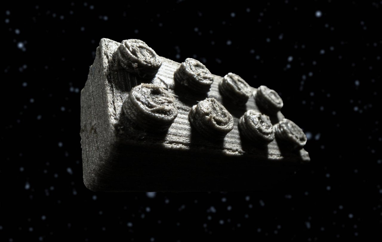 [26/06/2024] Häuser auf dem Mond: ESA druckt Legosteine aus Meteoritenstaub (3)