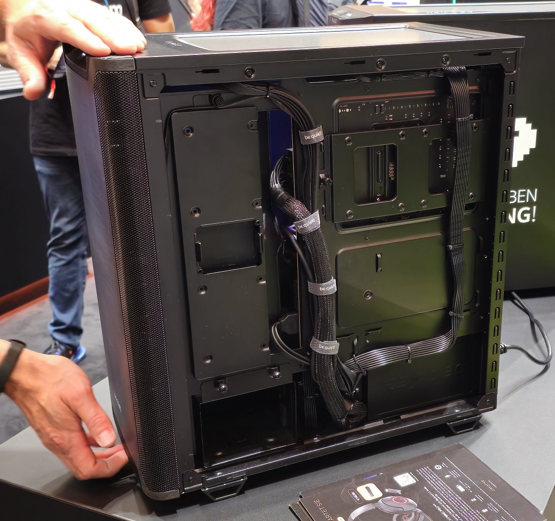 [22/08/2024] Neue Gehäuse-Serie mit/ohne Dämmung von Be Quiet: Pure Base 501 Airflow und Silent