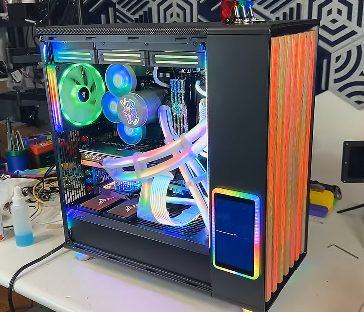 [14/08/2024] RGB-Mod für Fractal Design North XL: Selbst das Holz 