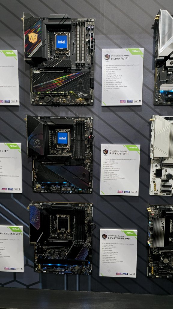 [22/08/2024] Mainboards von Asrock bei der Gamescom ausgestellt (8)