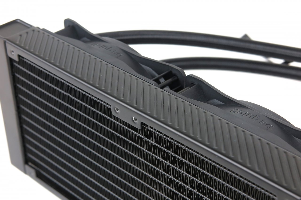 [30/08/2024] Der verbaute Radiator hat eine Dicke von 27 mm.