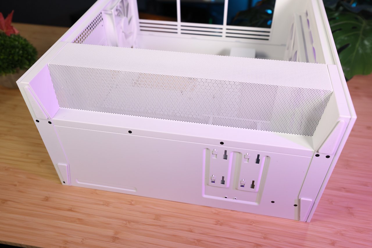 <strong>Wie performt der kompakte Gehäuse-Hingucker?</strong> NZXT H5 Flow RGB (2024) für 130 Euro im Test