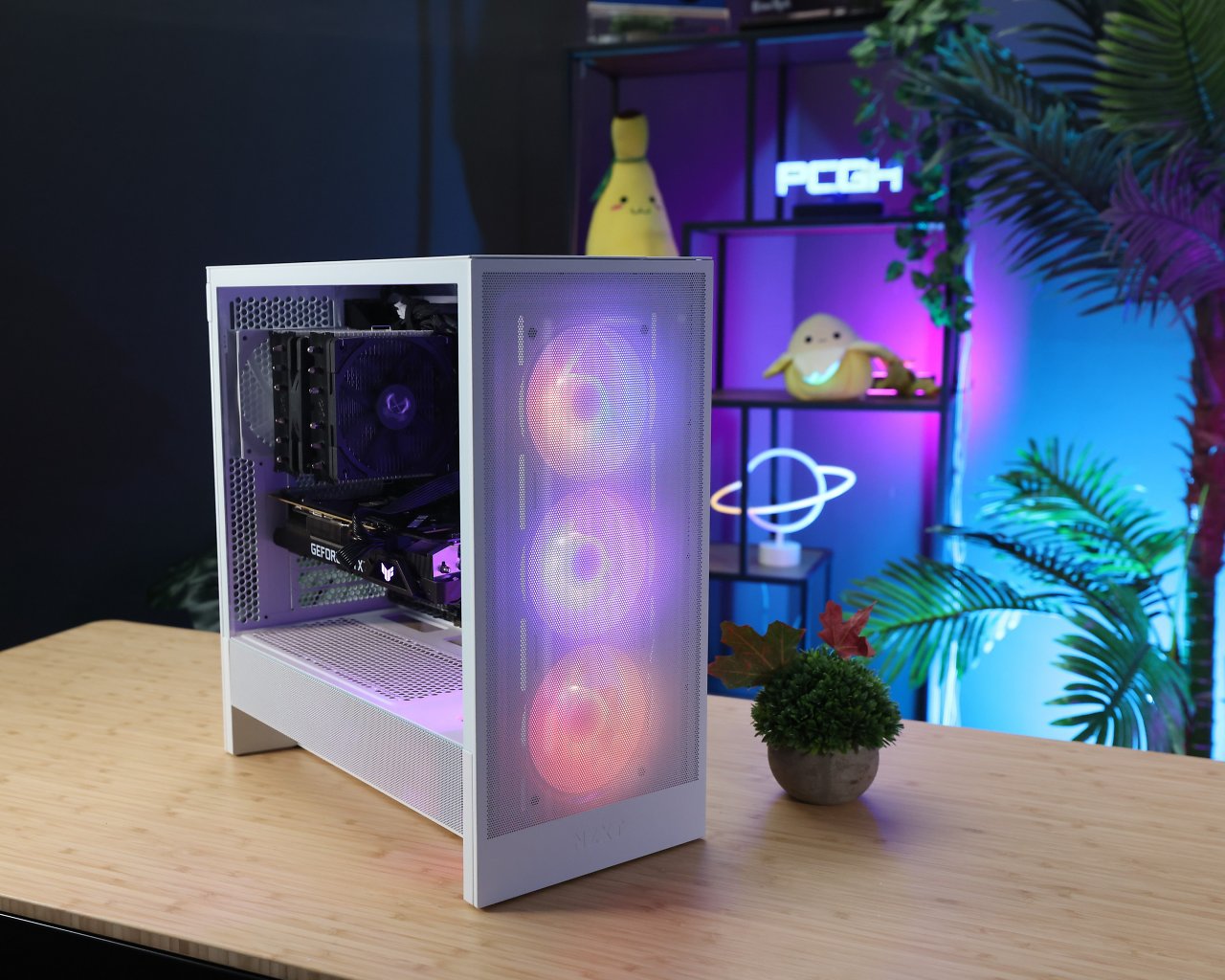 [08/10/2024] Wie performt der kompakte Gehäuse-Hingucker? NZXT H5 Flow RGB (2024) für 130 Euro im Test