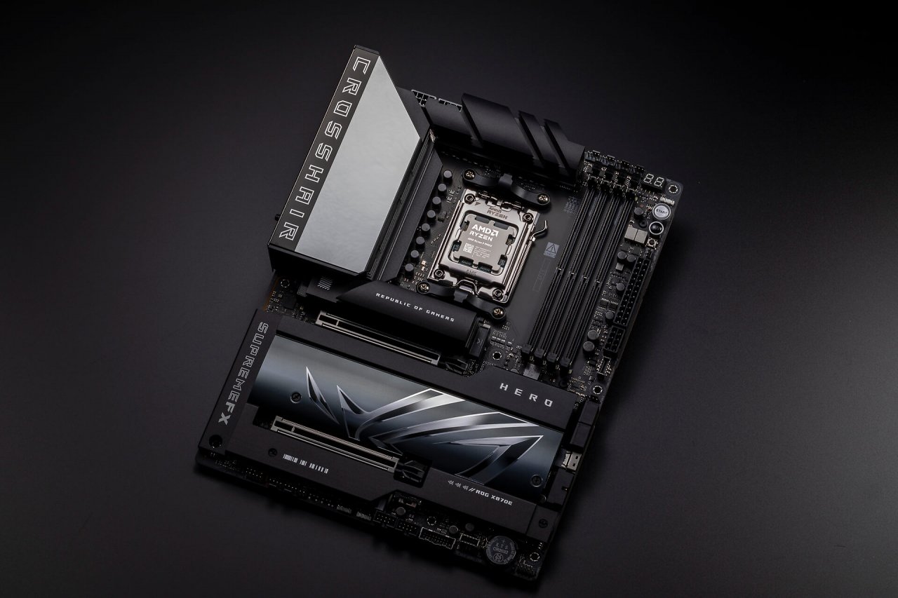 [03/10/2024] Asus ROG Crosshair X870E Hero