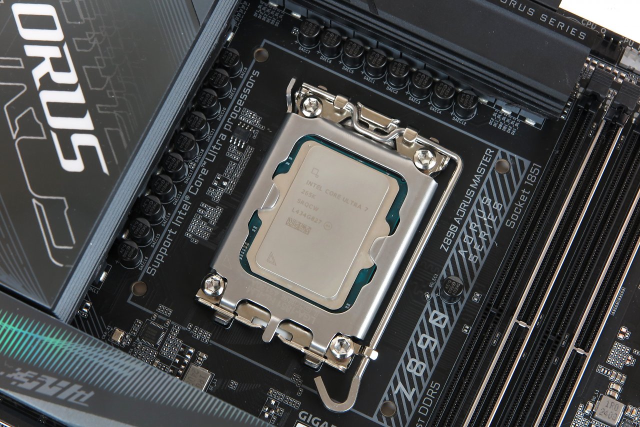 [22/10/2024] Nach AMDs AM5-Zusage bis 2029 gibt es neue Hinweise zu Intels LGA-1954