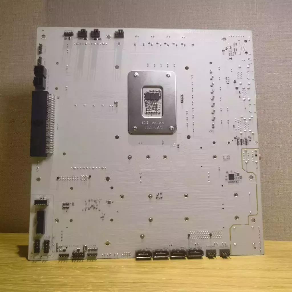 Colorful iGame Flow Z890