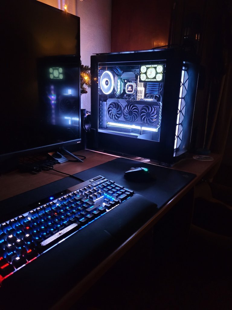 [06/12/2024] 9595: Case: Corsair Obsidian 500D RGB SE Premium, NT: Seasonic Prime Platinum 750W, Mobo: ASRock Z490 Taichi, RAM: GSkill TridentZ DDR4 4200 MHz 4x8 GB 16-16-16-38 CR2, SSD/M.2: SSD Crucial MX500 500 MB, SSD Crucial MX500 1000 MB, 3 x Samsung M.2 NVMe 970 EVO Plus 2 TB, CPU: Intel i7 10700K LGA1200 @4,8 GHz @VCore 1,2V, Graka: ASUS TUF Gaming Radeon RX 7800 XT OG Edition OC 16 GB, AiO: Corsair H150i PRO 360 mm&nbsp; (1)
