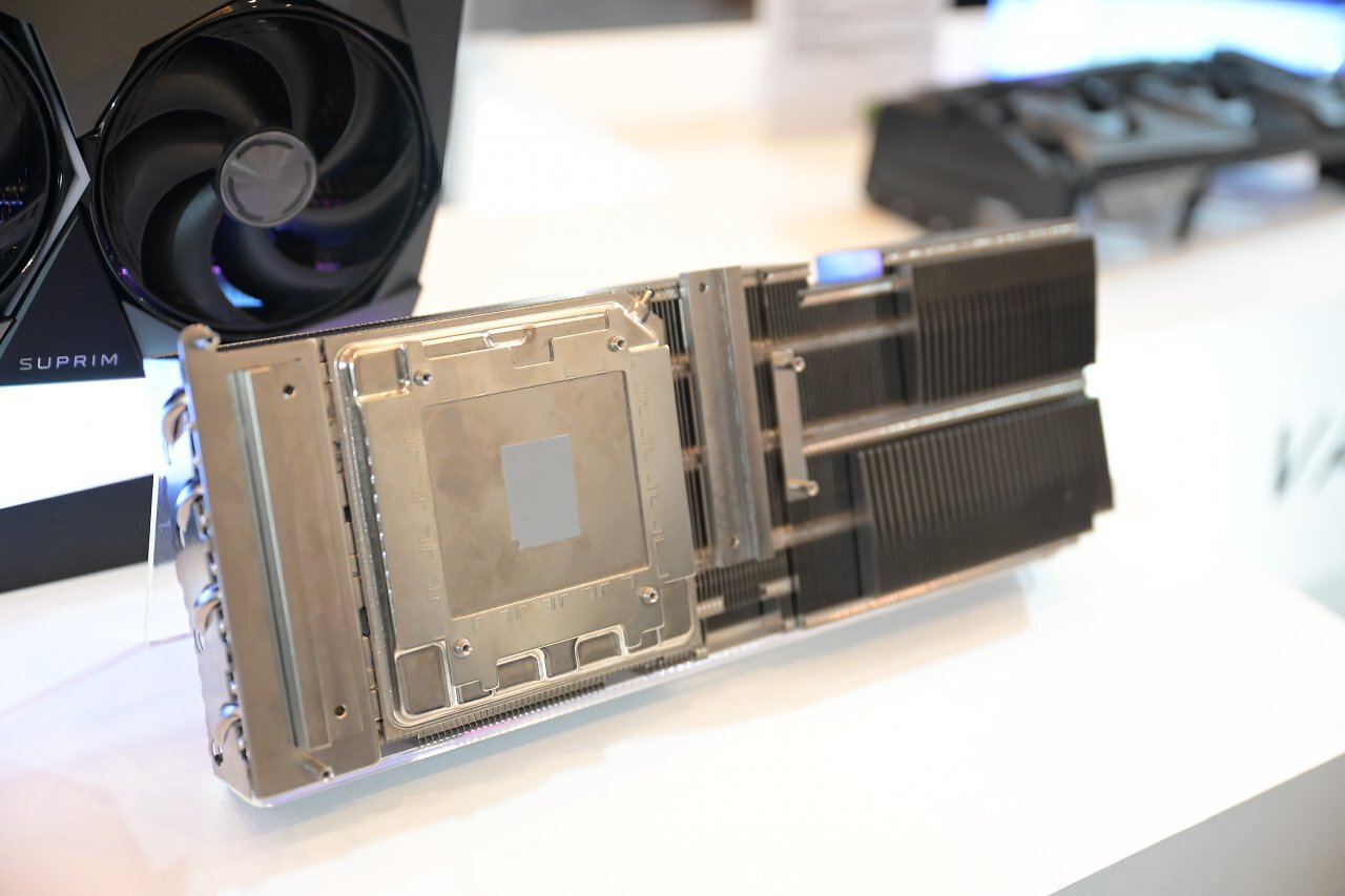 [08/01/2025] MSI RTX 5000 CES 2 