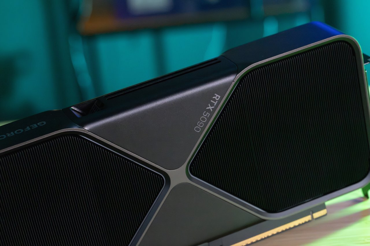 [21/01/2025] In einer Disziplin deklassiert die RTX 5090 ihren Vorgänger regelrecht: VR-Benchmarks zeigen mehr als ordentliche Performancegewinne.