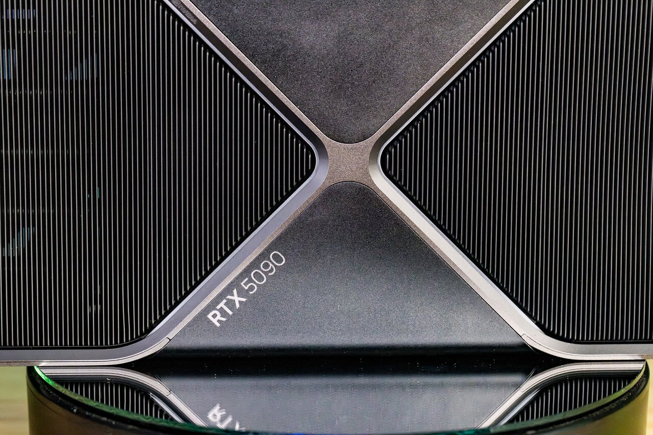 [20/01/2025] Geforce RTX 5090 im Unboxing (8)