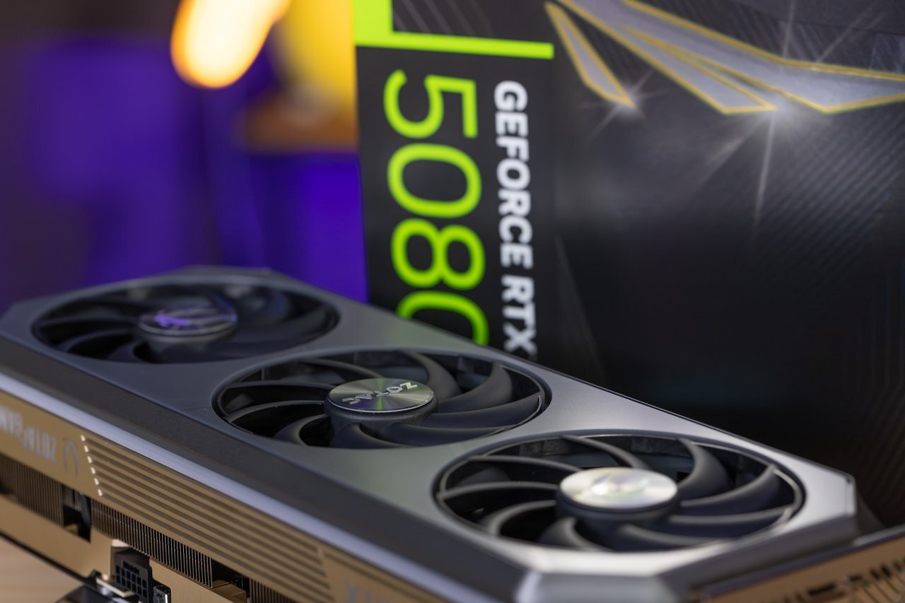 [30/01/2025] Zotac Gaming Geforce RTX 5080 AMP Extreme Infinity (4)