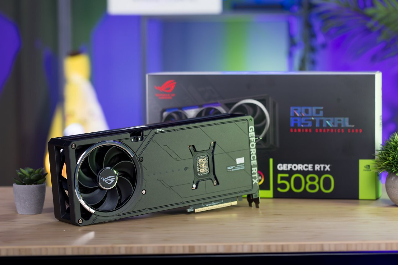 [30/01/2025] Asus ROG Astral Geforce RTX 5080 OC (8)