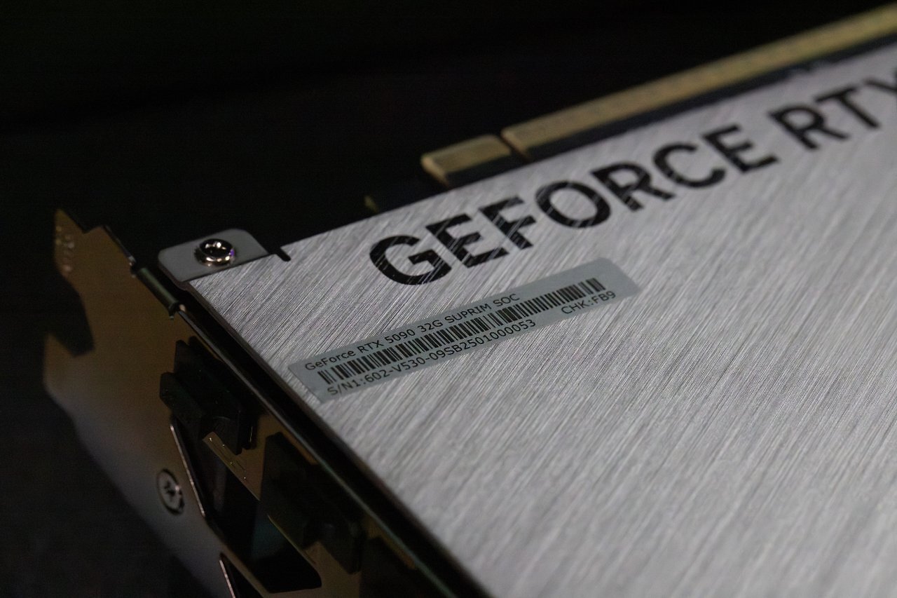 [21/01/2025] MSI Geforce RTX 5090 Suprim (20)