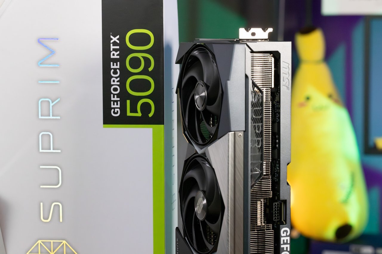 [21/01/2025] MSI Geforce RTX 5090 Suprim (25)