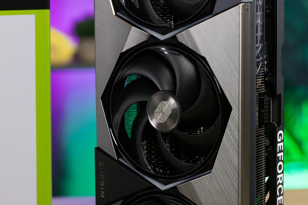 [21/01/2025] MSI Geforce RTX 5090 Suprim (27)