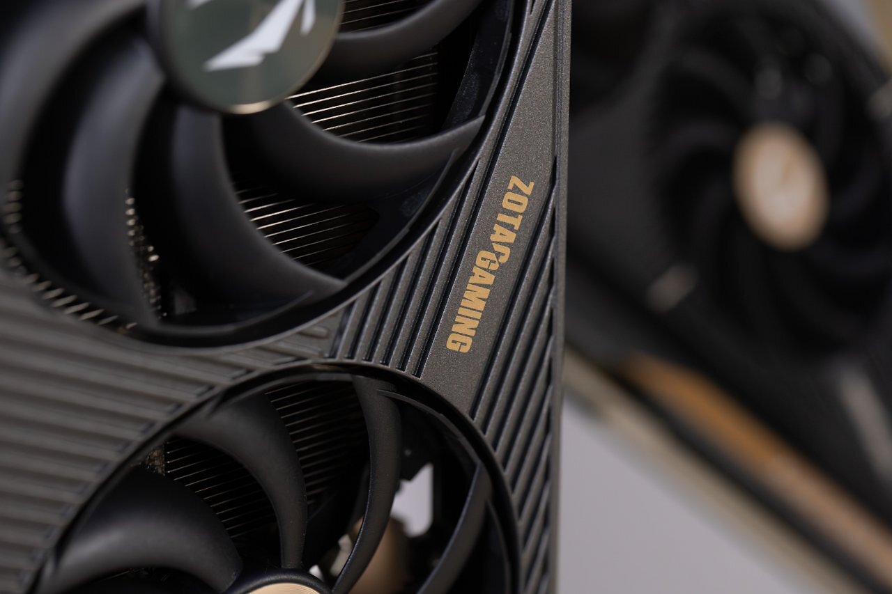 [29/01/2025] RTX 5090 Custom Designs: 3 Modelle auf Temperaturen und Lautstärke geprüft (9)