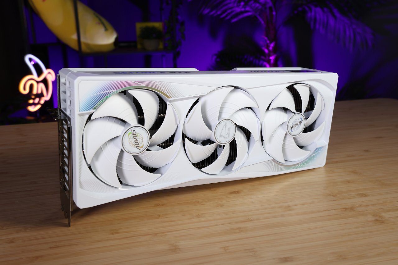 [11/02/2025] Der Skandal um nicht aktivierte ROP-Einheiten bei Nvidias Blackwell-GPUs ist längst im Internet angekommen. Betroffene Käufer zeigen ihre GPU-Z-Screenshots.