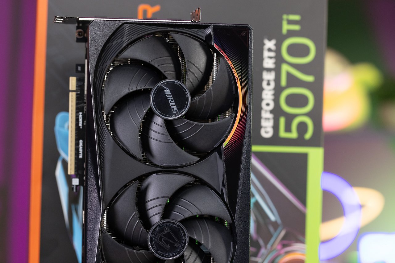 [19/02/2025] RTX 5070 Ti: Vier Custom-Designs im Testlabor gesichtet (40)