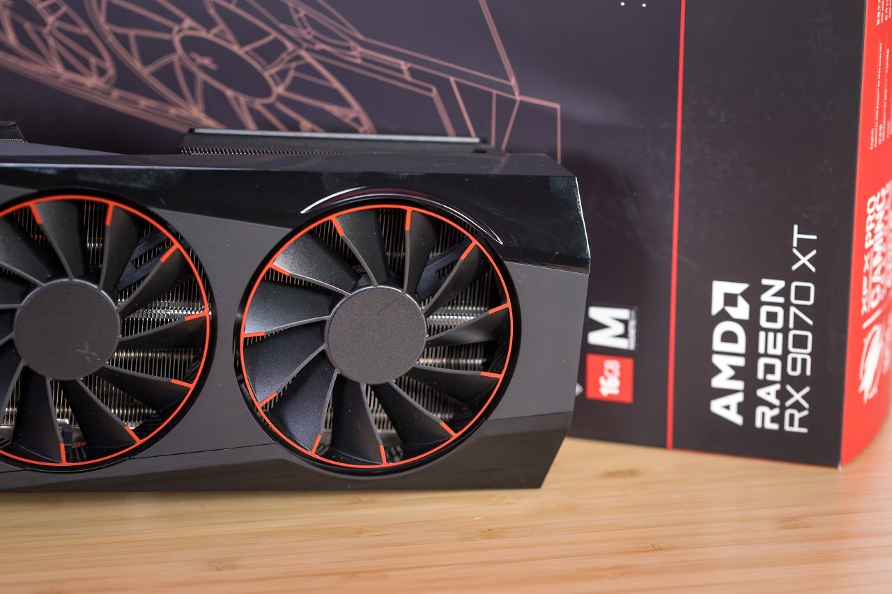 [28/02/2025] XFX Radeon RX 9070 XT Quicksilver Magnetic Air Edition (1)
