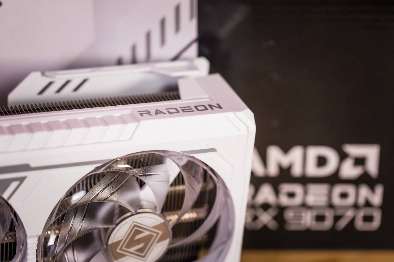 [04/03/2025] AMD Radeon RX 9070 XT und 9070: 8 Custom-Karten getestet (11)